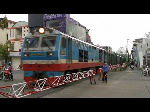 🇻🇳 VNR CSR Ziyang D19E-1 Diesel Locomotive (2022)