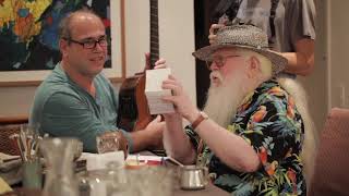 Gênio criando... A caixinha do Hermeto Pascoal!