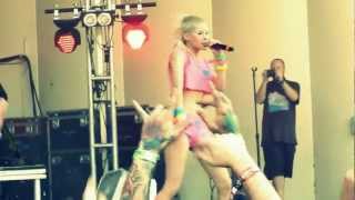 Lollapalooza - Die Antwoord - Baby&#39;s on Fire (Live) HD