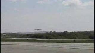 preview picture of video 'Scott 'Scooter' Yoak P51D Mustang Test Flight in Lewisburg (LWB)'
