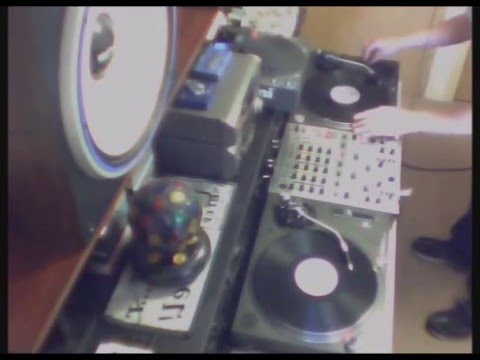 DJ Ricky Bee First Drum & Bass Full Decks Cam Vinyl Mix 2010