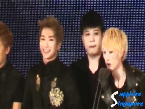 111129 MAMA - Super Junior won Most Popular K-Pop Artist in Singapore