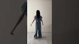 ブルーグレーのフリルジャージーパンツドレス 動画