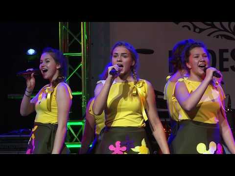 Podziņas - Skaista mana tēva sēta (BILDES 2017)