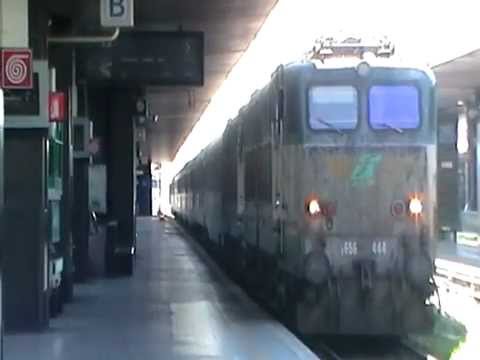 E656.444 + E656.443 sull' EXP 1960 che tornano al deposito dopo aver terminato la corsa