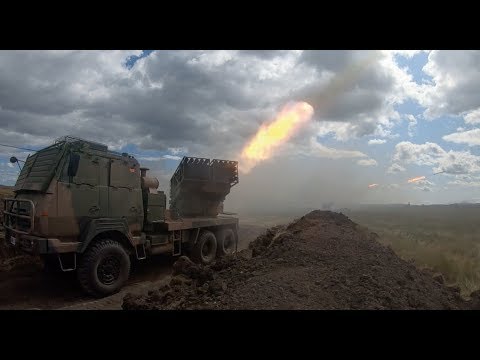 Chinese Artillery Battalion Holds Attacking Drill at Russia's Vostok 2018
