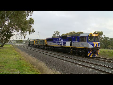 QUBE Locomotives CM3310, 864 & 872 - PoathTV Australian Trains & Railways