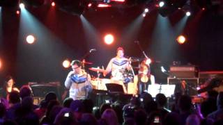 Weezer cover Colplay Viva La Vida w Stephanie Chandra of Ivory Daggers and piano soloist Sony Lee