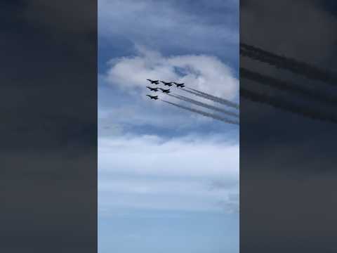 National Anthem flyover @ Daytona #nationalanthem #starspangledbanner #daytona500 #airforce #flyover