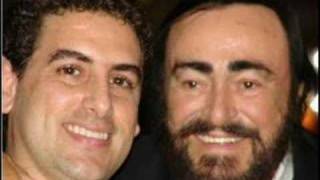 Juan Diego Florez sings to Pavarotti