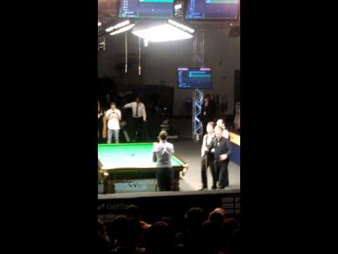€200 Black Ball