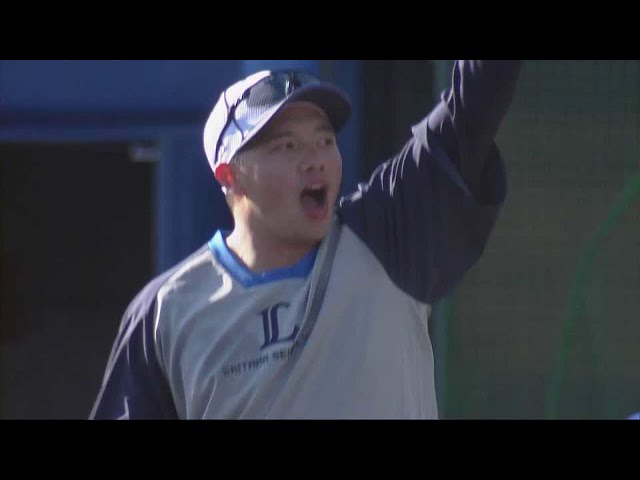 【春季キャンプ】喜び爆発!! ライオンズ・呉念庭がポール当てに成功!! 2022年2月6日 埼玉西武ライオンズ