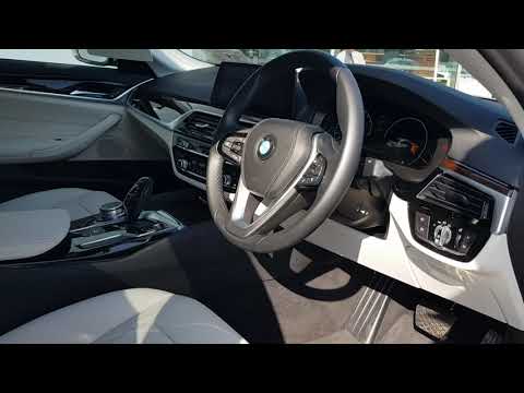 BMW 5-Series 520d SE Saloon - Image 2