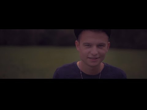 Radek Tarach - Przed siebie (My road) [Official Music Video]