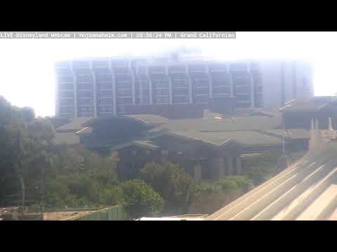 Live webcam of Disneyland Cam