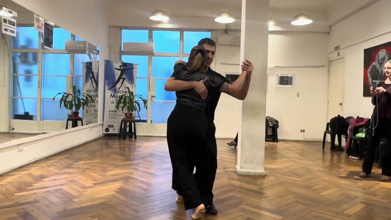 Lautaro Cancela & Flavia Fernández. Milonga lesson. Buenos Aires. May 2026