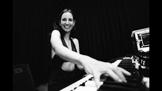 BARBARA DENNERLEIN - When You're Looking Back