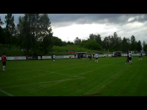 Maif trycker på mot Tenhult på Kabevallen