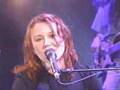 Tori Amos - Black Dove (live) 