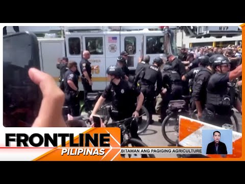 Pulis, naipit sa fire truck sa gitna ng Denver Nuggets victory parade Frontline Pilipinas