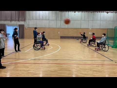 【理学療法学専攻・作業療法学専攻】授業の様子（障がい者スポーツ／車椅子バスケットボール⑧）＿大阪保健医療大学
