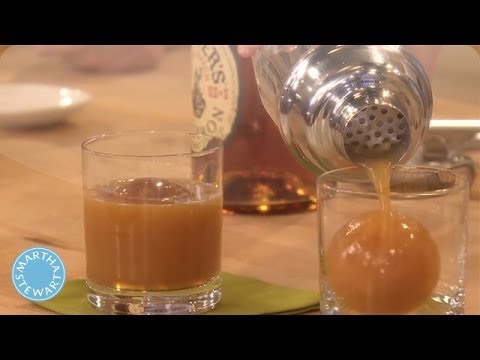 Make This Cider-Bourbon Cocktail - Holiday Recipes -...