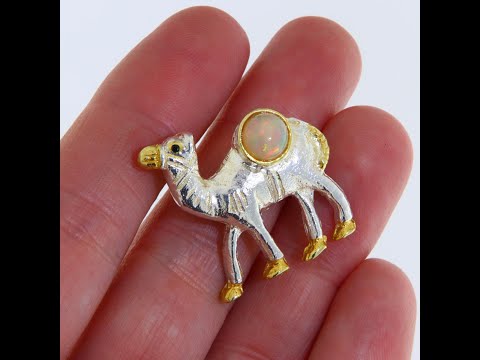 Brosa Argint 925 Accente aurite Opal Natural - Stralucire delicata