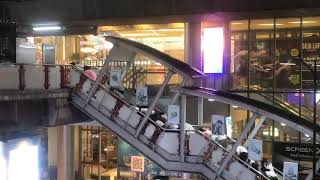 泰國曼谷百貨公司槍響  民眾逃出驚魂未定[影]