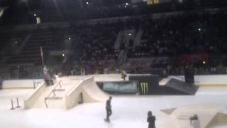 preview picture of video 'Albert Nyberg frontside flip in Proskate 2011'