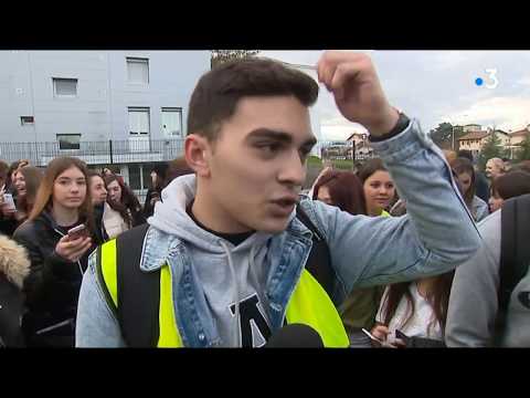 Tarbes : les lycéens dans la rue, solidaires des gilets jaunes