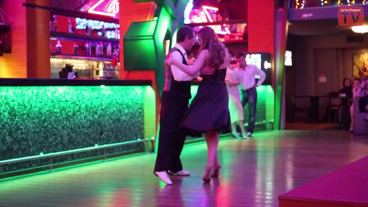 Roman Konyshev & Julia Yukhina, 1-4, Hector Varela, Fueron tres anos