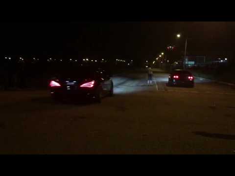 Skyline R33 vs Mercedes SL 45 AMG 300m Drag Race