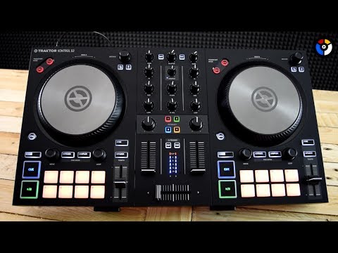 Unboxing Native Instruments Traktor Kontrol S2 MK3