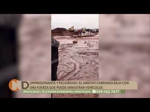 Impresionante y peligroso: el arroyo Carranza baja con una fuerza que puede arrastrar vehículos