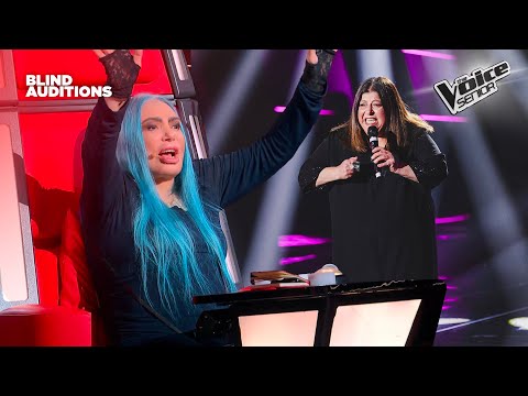 Patrizia sings "Amoreunicoamore" by Mina | The Voice Senior Blind Auditions