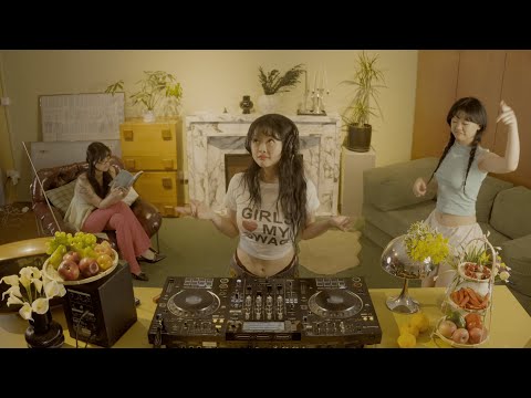 I CLONED MYSELF AND DJ-ED | BAILE FUNK, BASS HOUSE | SMOOTH BRAIN GIRLY