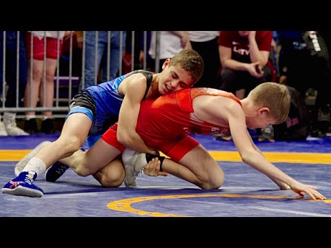 U15 Timurs Kujalovs (LAT) vs Tamir Shirmamedov (ISR) 44kg. Freestyle boys wrestling . B-cam-man