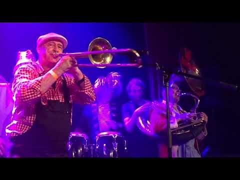 TnT BRASS BAND Live @Cologne Humba 2019 – The Speak Up Mambo