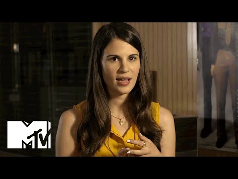 Scream (Featurette 'Meet: The Scholar')