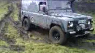 preview picture of video 'WeyHey  110 up to the axles in mud'