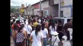 preview picture of video 'Desfile cívico 2013, Colegio El Maravilloso Mundo de Juguete'