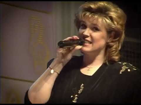 Andreja Čamernik Rampre - Nikoli ne pozabi (New kid in town) - COVER