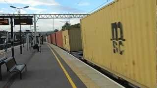 preview picture of video 'Freight Trains at Tring 13 September 2012'