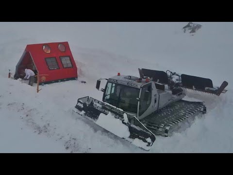 CAMPING WITH A SNOWCAT AT 3000M ALTITUDE