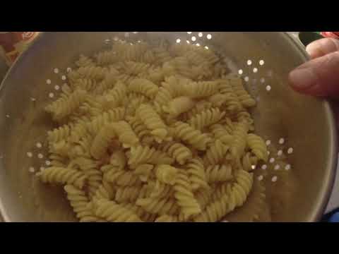 MongoTV_12656 - Mongo Madskole - Del 2 - Heinz Dåse TOMAT SUPPE Med Billig PASTASKRUER og TAMARI