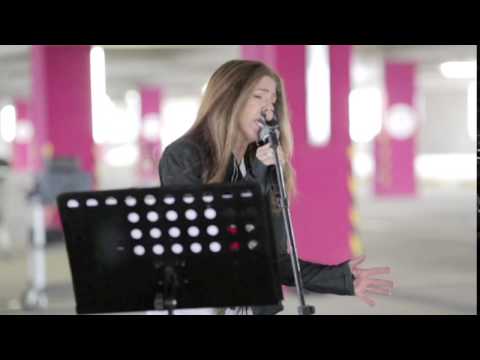 Roxana Valdivieso - Heartbreaker