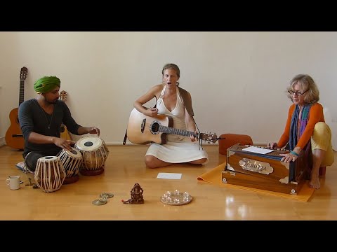 I step into the flow (Cover)