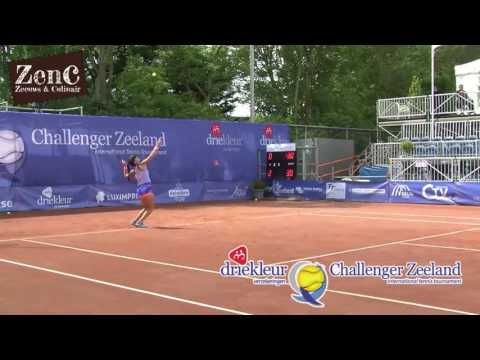 Bernarda Pera (USA) - Quirine Lemoine (NED) 2-5 (ret)