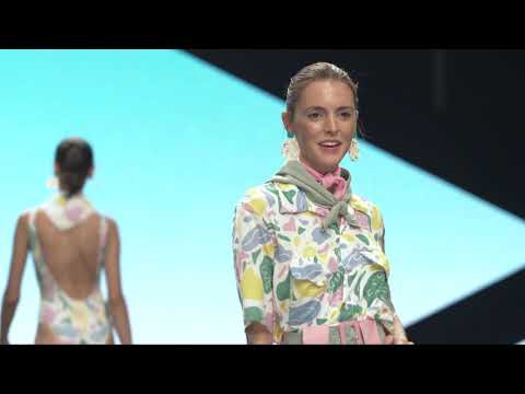 COMO LA TRUCHA AL TRUCHO EN LA SEMANA DE LA MODA BAÑO DE GRAN CANARIA 2019