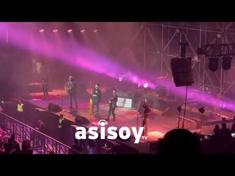 Los Claxons , Román Torres y Marcos Menchaca en la Arena Monterrey